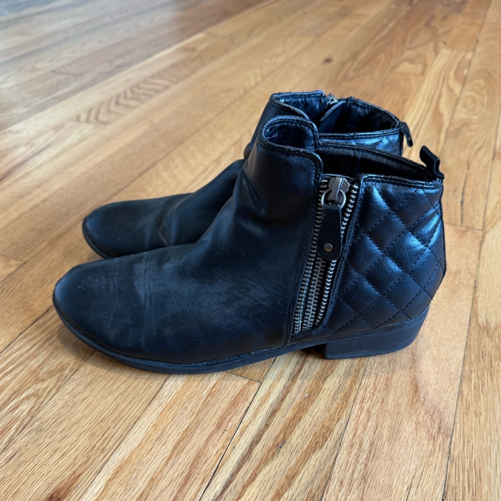Quilted booties